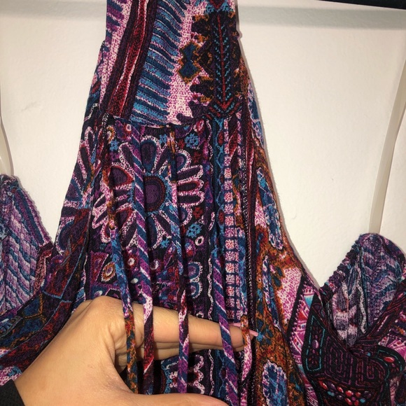 Halter multi colored backless dress - Picture 3 of 6